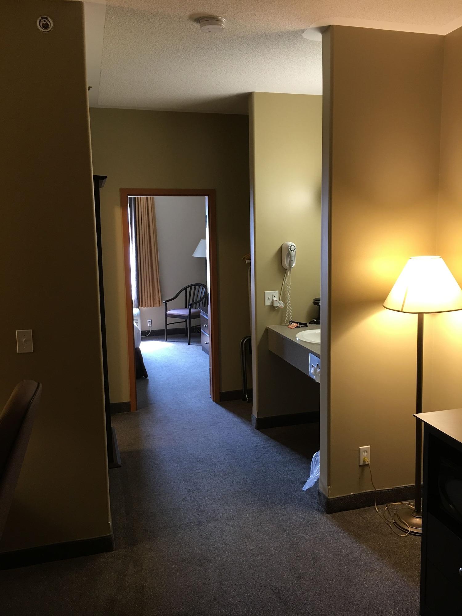 Super 8 By Wyndham Midland Hotell Eksteriør bilde