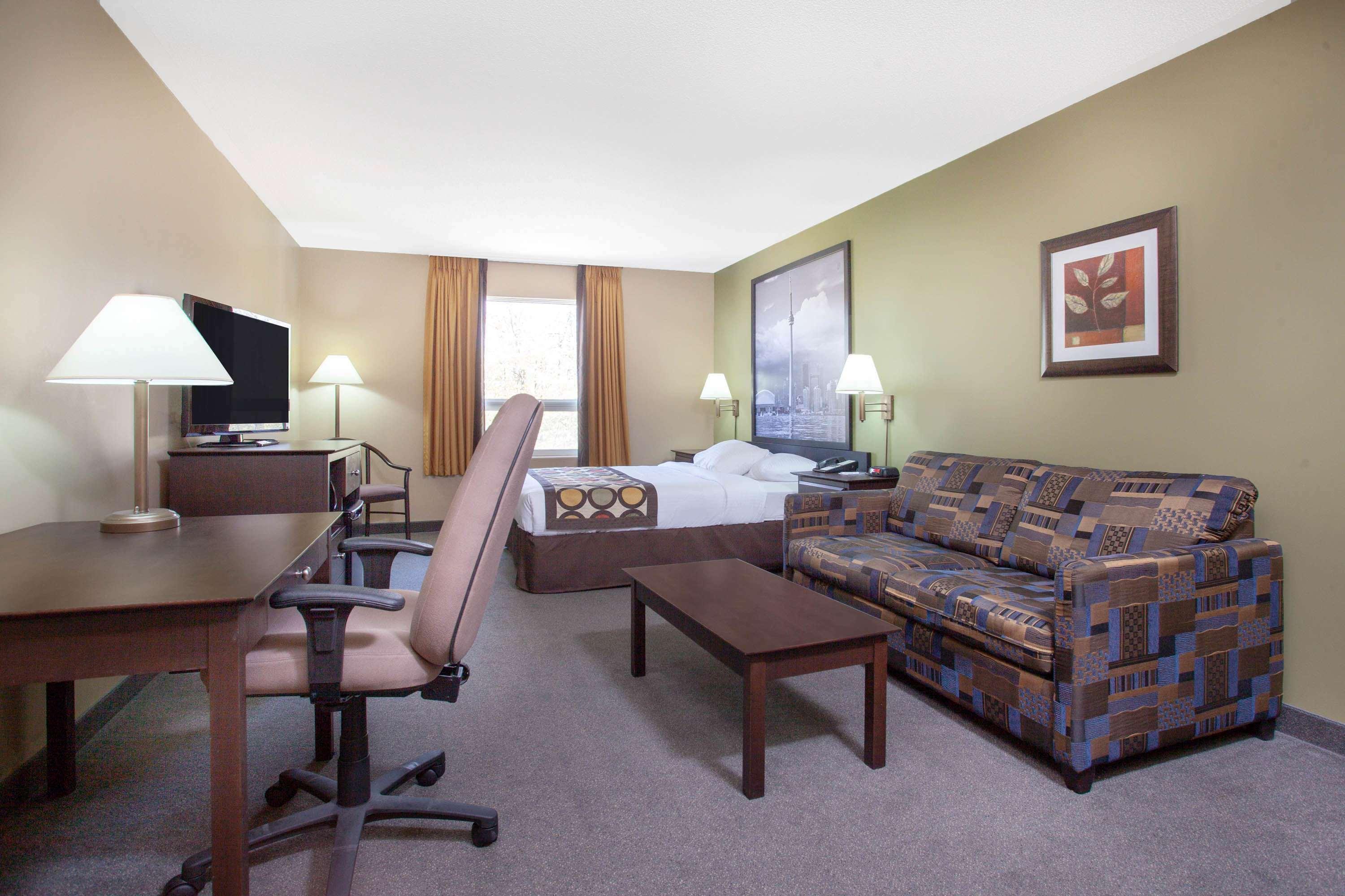 Super 8 By Wyndham Midland Hotell Eksteriør bilde
