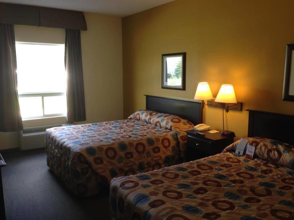 Super 8 By Wyndham Midland Hotell Eksteriør bilde